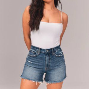 NWT Abercrombie Curve Love High Rise 4 Inch Shorts
